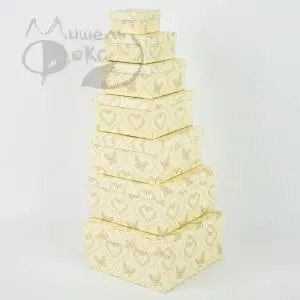 Коробка 16*16*8 см. "Золотые сердца и бабочки" / 01007