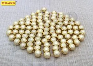 Бусы на елку 1,4 см*1,8 м Золотистые