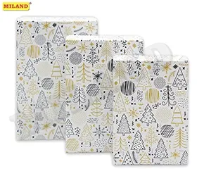 Коробка 15*10*5 см "Абстрактный новогодний лес"