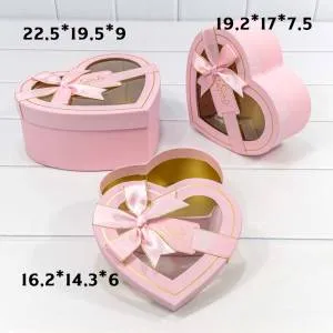 Коробка 16,2*14,3*6 см. сердце с бантом, розовая