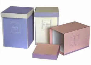 Коробка 18*18*25 см "Ассорти"