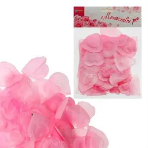 Лепестки роз в форме сердца 1195969