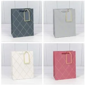 Пакет подарочный 18*23*10 см. "Ромбы" (микс) / 000710Е