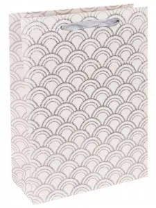 Пакет подарочный М/ПКП-3422 18*24*8,5 см с мат ламинированием