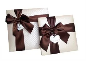 Коробка "Изящный подарок"