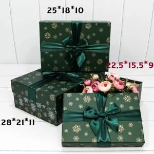 Коробка 25*18*10 см "Снежинки" зеленая