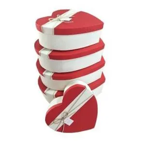 Коробка 36*31*10,5 см сердце "Амур"