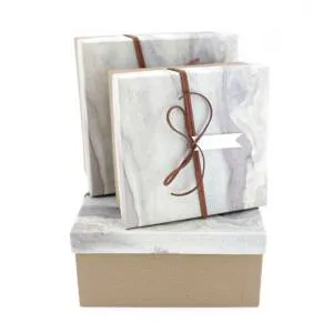 Коробка 15*15*6,5 см "Мрамор" коричневый с бантом